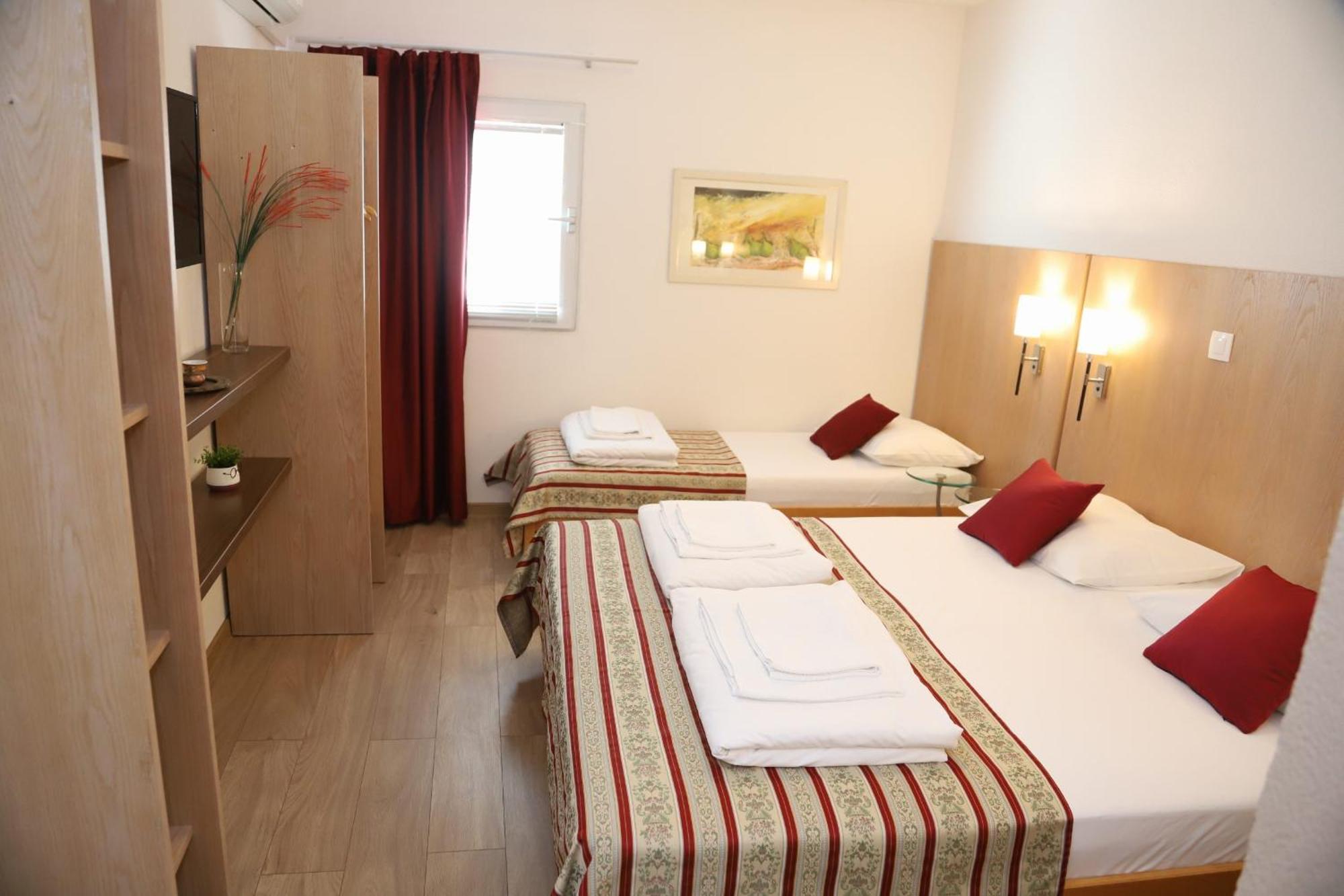 Villa Deny Mostar - With Free Parking Ngoại thất bức ảnh