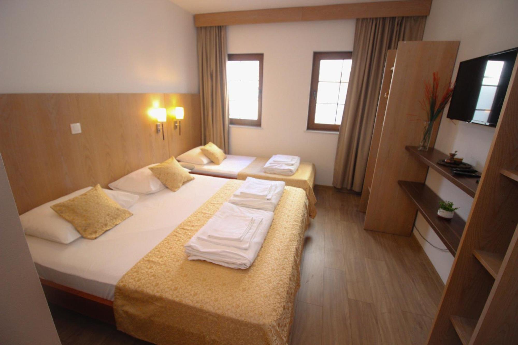 Villa Deny Mostar - With Free Parking Ngoại thất bức ảnh